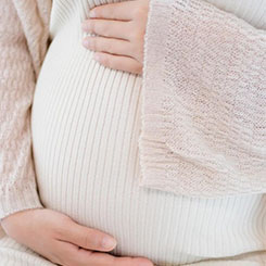 当传感器🙈📣检测到异常💥振动时，系🇸🇨统会自动调节💓🇰🇮阻尼器参数，🥕